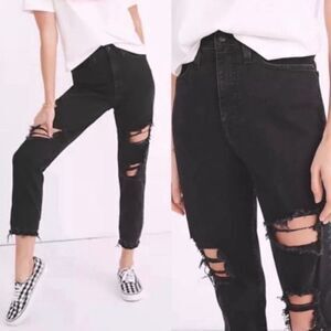 Madewell The Momjean in Raney Wash: Knee-Rip Edition Black- Size 26
